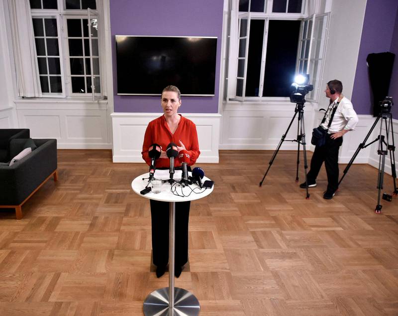 Alene: 41 år gamle Mette Frederiksen skriver historie når hun blir Danmarks yngste statsminister noensinne. FOTO: MADS CLAUS RASMUSSEN/NTB SCANPIX