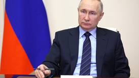Bakhmut har blitt en stein i skoen til Putin. Det kan være til Ukrainas fordel, sier ekspert