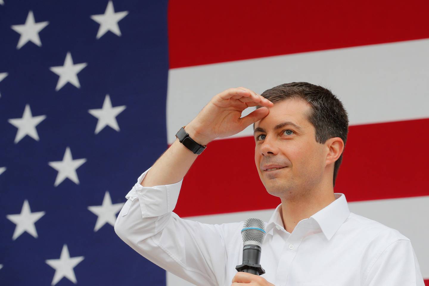 Democratic 2020 U.S. presidential candidate Mayor Pete Buttigieg looks out to the audience during a campaign stop in Dover, New Hampshire, U.S., July 12, 2019.   REUTERS/Brian Snyder