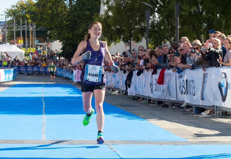 Hilde Adersi vant full maraton på tiden 2:54:29. 