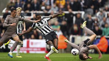 Isak-dobbel sørget for nok et stygt Spurs-nederlag mot Newcastle