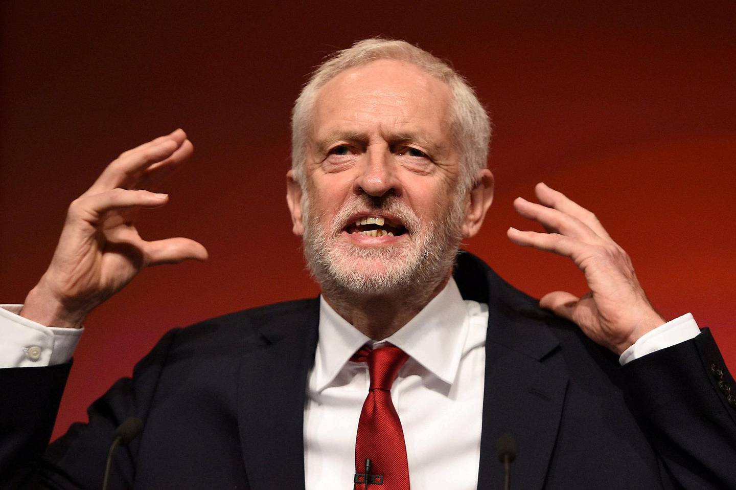 LABOUR: Leder Jeremy Corbyn har sagt at Labour kan komme til å stemme imot brexit-avtalen. Hva Labour lander på er ikke klart, og partiet er splittet. FOTO: NTB SCANPIX