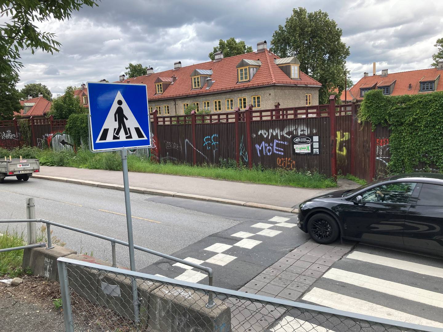 Statens vegvesen gjennomfører for tida en kartlegging av gangfeltene på europa- og riksveinettet, men de fleste ulike formene for fotgjengerulykker skjer på kommunale og fylkeskommunale veier, går det fram av Trafikkulykkeregisteret.