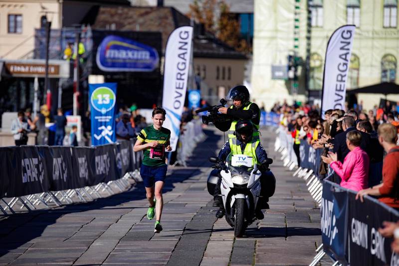 Magnus Larvik satte løyperekord i den såkalte Oslo-trippelen der man må fullføre både maraton, halvmaraton og 10 kilometer, totalt 73,3km.