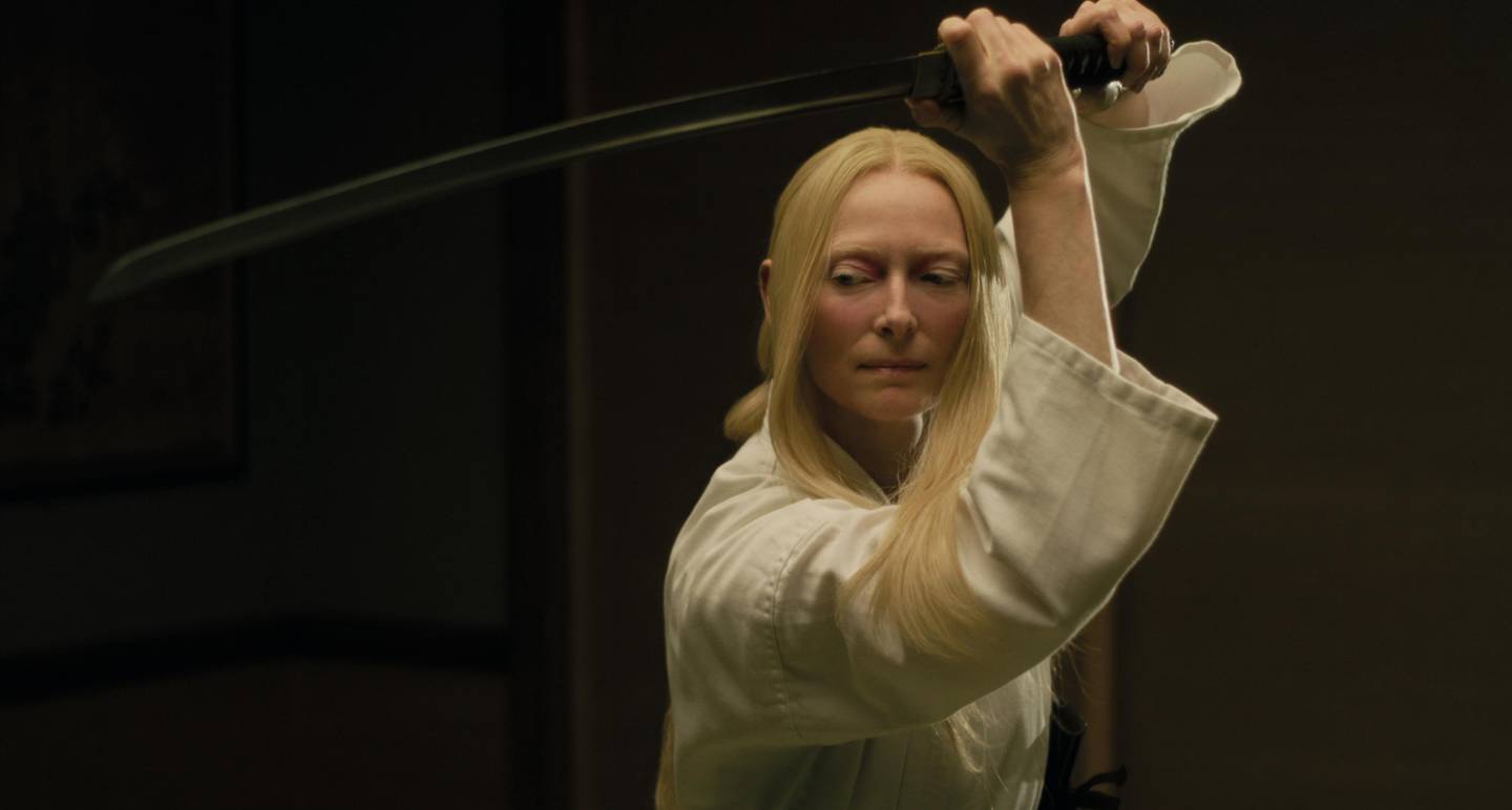 Tilda Swinton stars as "Zelda Winston" in writer/director Jim Jarmusch's THE DEAD DON'T DIE, a Focus Features release.  Credit : Frederick Elmes / Focus Features  © 2019 Image Eleven Productions, Inc.