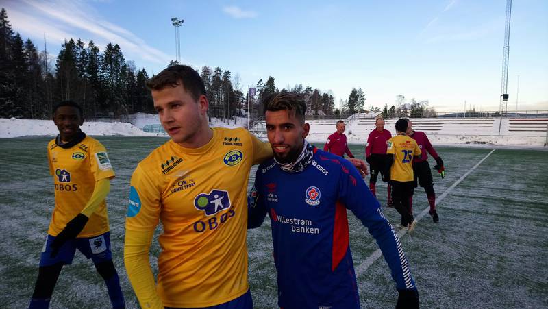 Tidligere Grorud-spiller Zirak Ahmed (t.h.) scoret to for Lørenskog, mens hjemvendte Kevin Mankowitz scoret ett for Grorud.