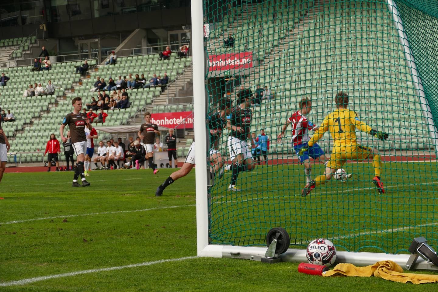 Ole Breistøl lurte ballen forbi både forsvaret og keeper da han utlignet til 1-1.