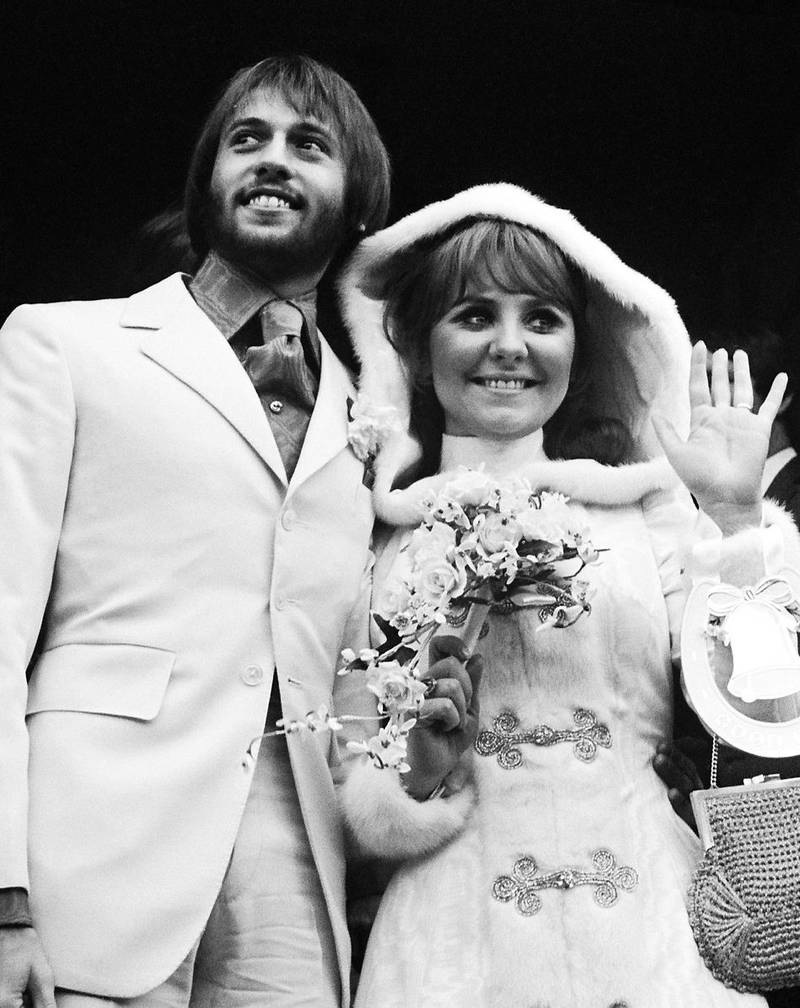 1969: En av de største begivenhetene i et stort popår – Lulu gifter seg med Maurice Gibb. FOTO: NTB SCANPIX