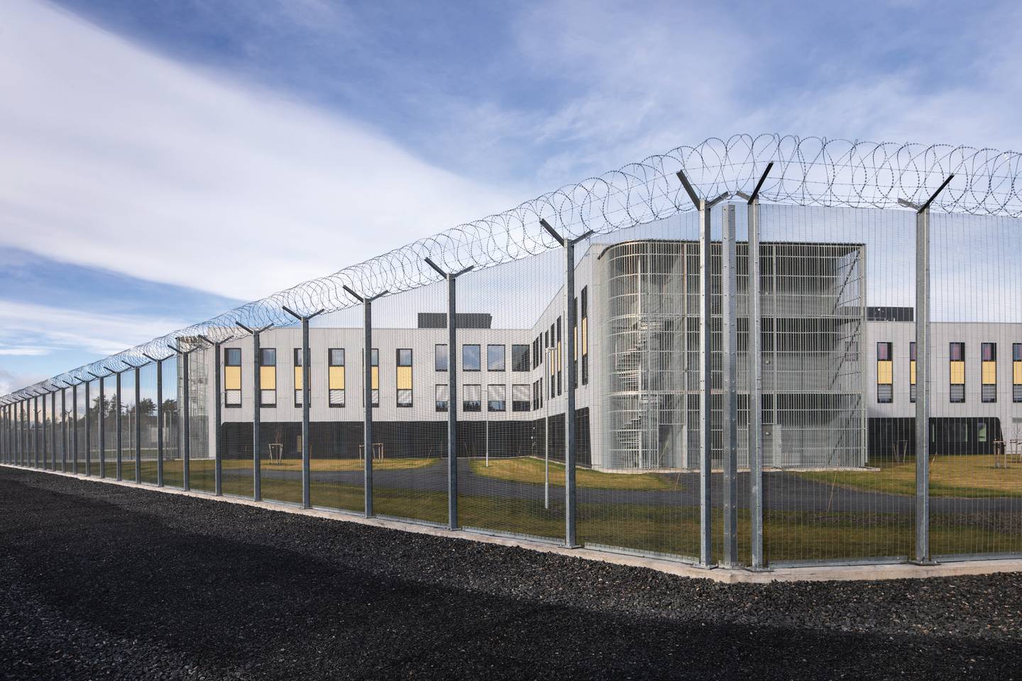 Agder fengsel, avdeling Froland og avdeling Mandal, er også blant A-byggene til Statsbygg.