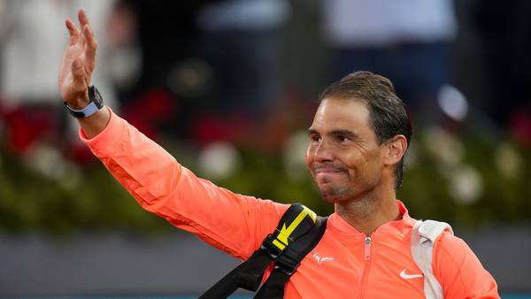 Emosjonell Nadal utslått i Madrid – spøkte med utsatt pensjonisttilværelse