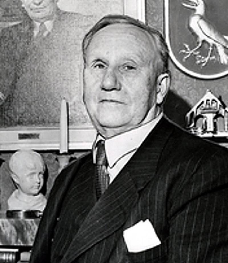 ÆRET: Arne Magnussen ble hedret under Mossedagene i 1947.