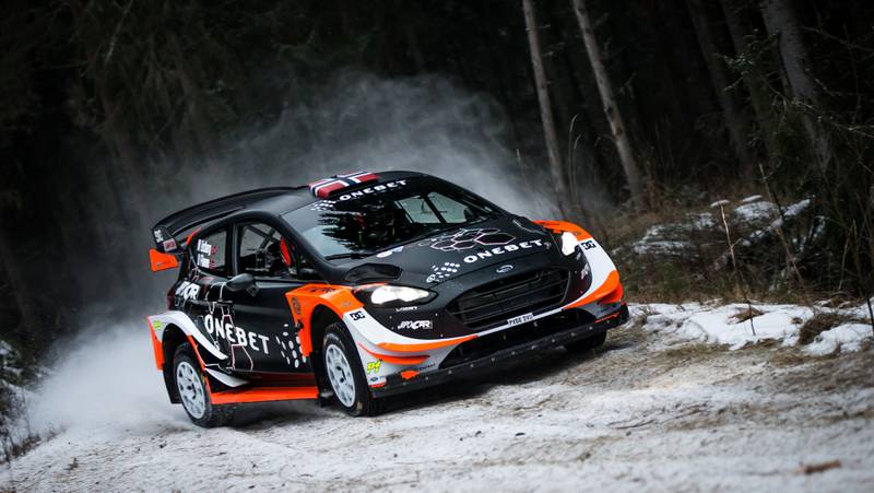 Mads Østberg under en testkjøring i Rally Sweden forrige uke. Han endte til slutt på en 15. plass.