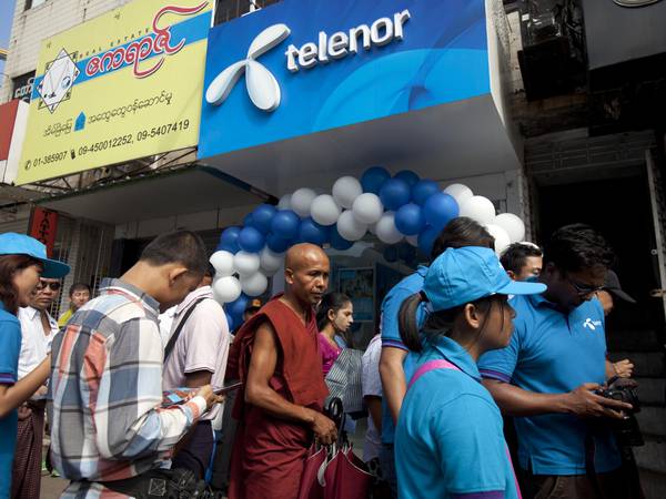 Næringsministeren må svare for Telenors Myanmar-salg i Stortinget