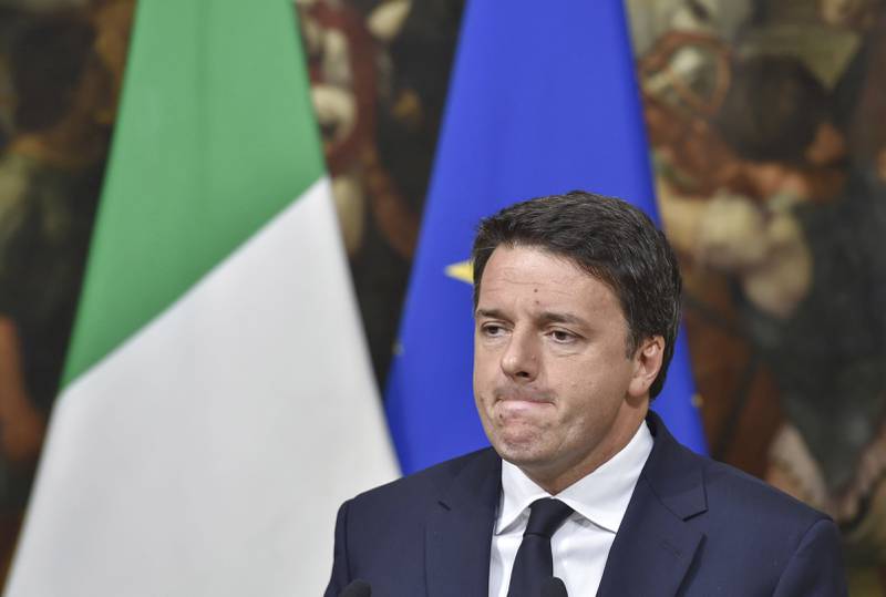 Matteo Renzi ble valgt til statsminister i februar 2014. Økonomien har bedret seg noe i løpet av hans periode, men ikke nok for mange  frustrerte italienske velgere.