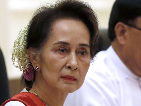 Aung San Suu Kyi delvis benådet av militærjuntaen i Myanmar