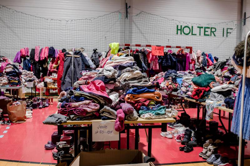 Folk fra hele landet har gitt klær, sko, leker og mye annet til dem som er rammet av skredkatastrofen i Gjerdrum.