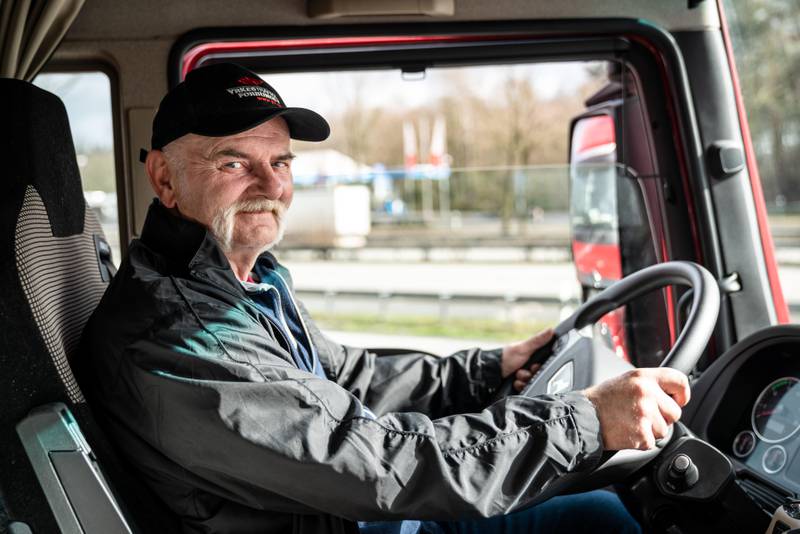 Jan Arne Laberget synes det er hyggelig at folk setter pris på jobben han og andre yrkessjåfører gjør.