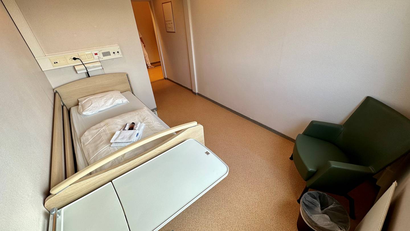 Den nye SUS-avdelingen, Akuttpost TSB, skal totalt ha 14 sengeplasser så fort alle ansatte har kommet på plass. I tillegg til egne rom, har pasientene også felles stue og kjøkken.