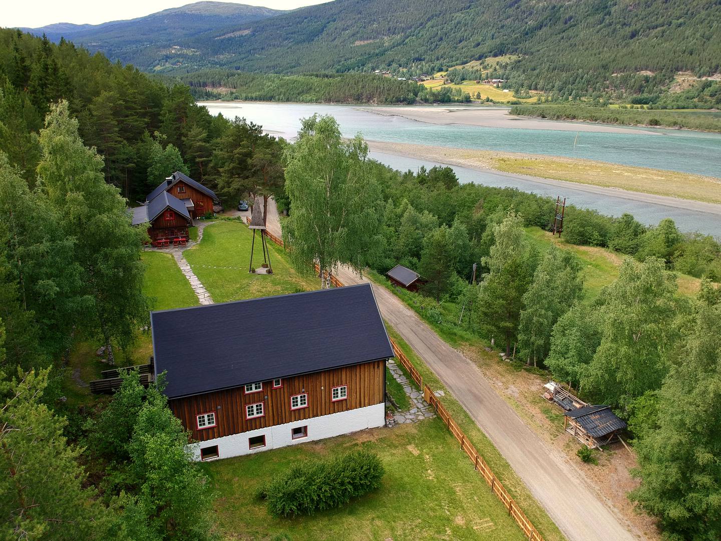 PIONÉR: Sandom Retreatsenter er Norges første tverrkirkelige retreatgård. Den første retreaten ble holdt i 1955, og stedet tilbyr fremdeles en mulighet til å trekke seg tilbake til stillhet og meditasjon. Foto: Sandom