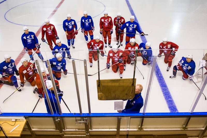Mats «Zucca» Zuccarello deltok på Vålerenga Ishockey sin trening i Jar Isforum torsdag. Foto: Jon Olav Nesvold / NTB scanpix