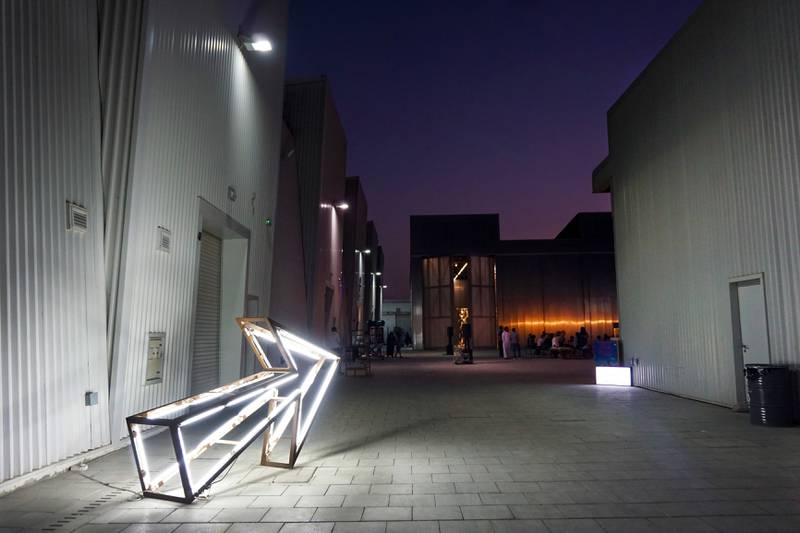 Alserkal Avenue er blitt Dubais heteste kunstkvarter. Her arrangeres også utekino og happenings. 