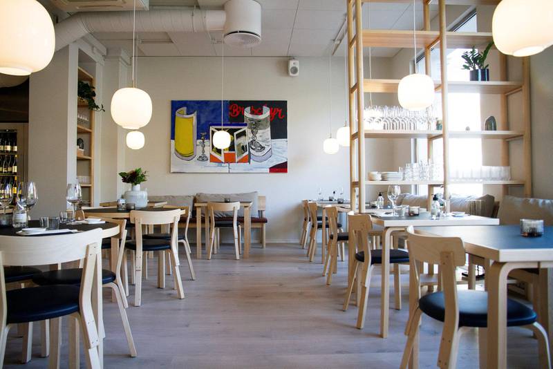 Sushibar+Wine kombinerer finsk design og sushi på perfekt vis.
Foto: Amanda Iversen Orlich/Byløvene
