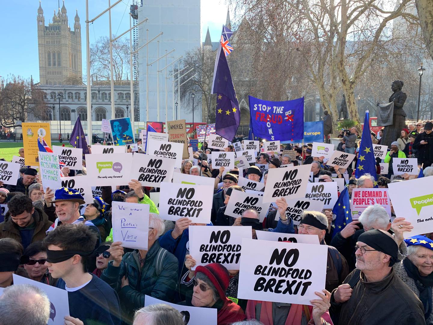 Demonstranter i London protesterer mot å gå ut av EU "i blinde".