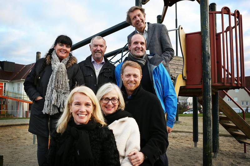 Flertallspartiene i Stavanger har kommet til enighet om å reversere rådmannens foreslåtte kutt i grunnskoler og barnehager.