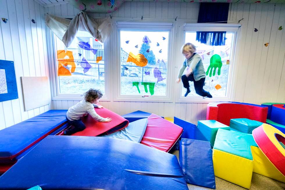 «Kvalitet i barnehage er en bemanning med kompetanse og tid til å følge opp hvert enkelt barn», skriver Rødt Fredrikstad.