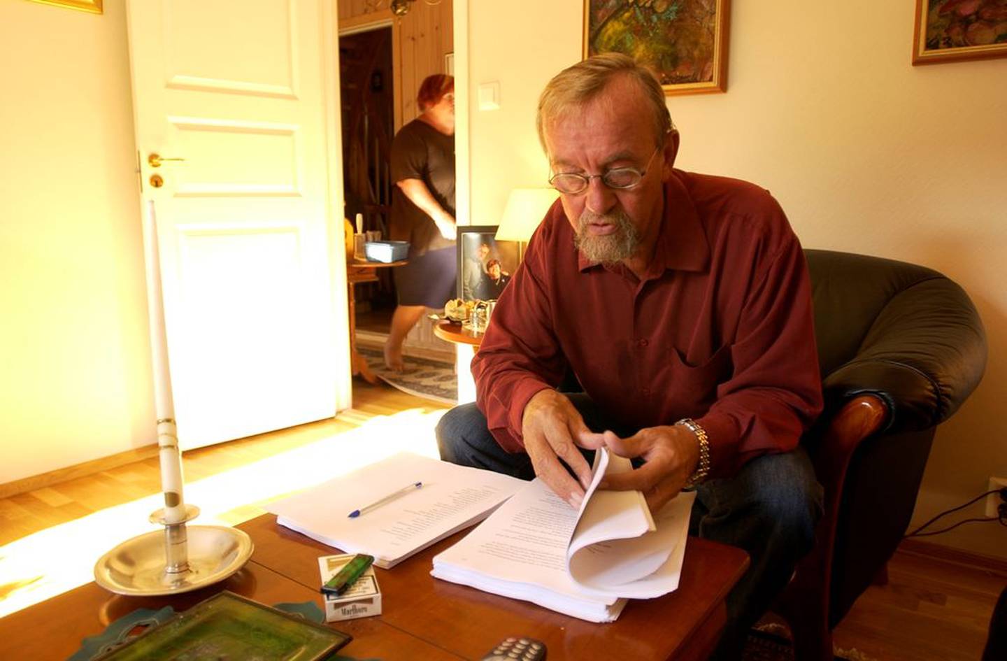I 2004 kom Yngve Hågensen med selvbiografien "Gjør din plikt, krev din rett!", i samarbeid med TV 2-journalist Jan Ove Ekeberg.
