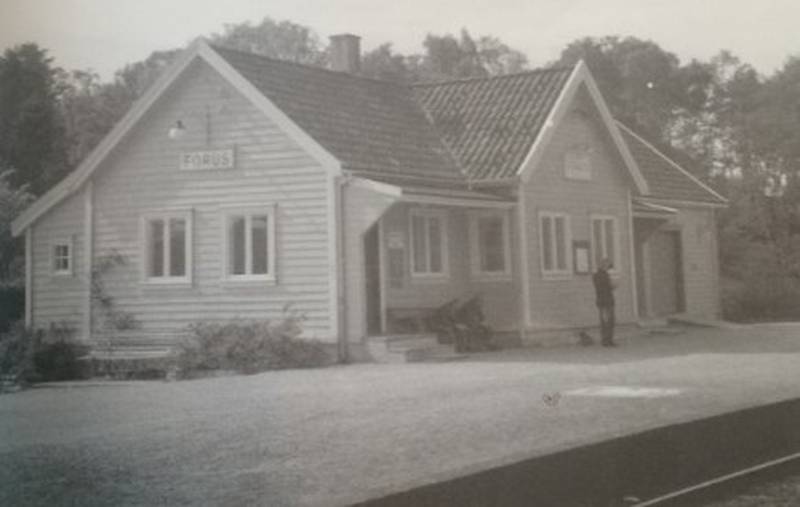 Furaas holdeplass ble opprettet i 1904. Navnet ble omgjort til Forus året etter. Foto: Jæren Forlag AS