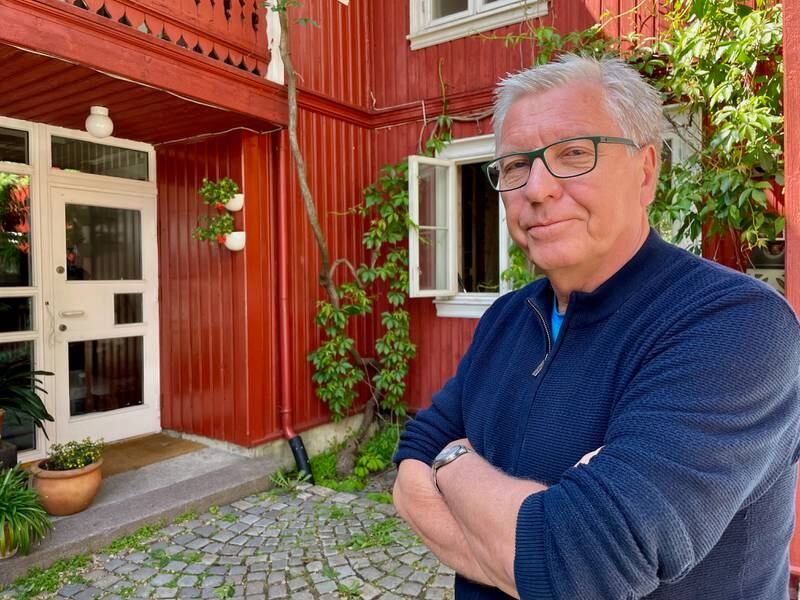 Torgny Hasås er journalist, forfatter og ildsjel. Han har skrevet boka «Norge i svart, hvitt og grått» for å vise deg hvor ille det står til i deler av det norske arbeidslivet – og for å vise veien ut av uføret.
