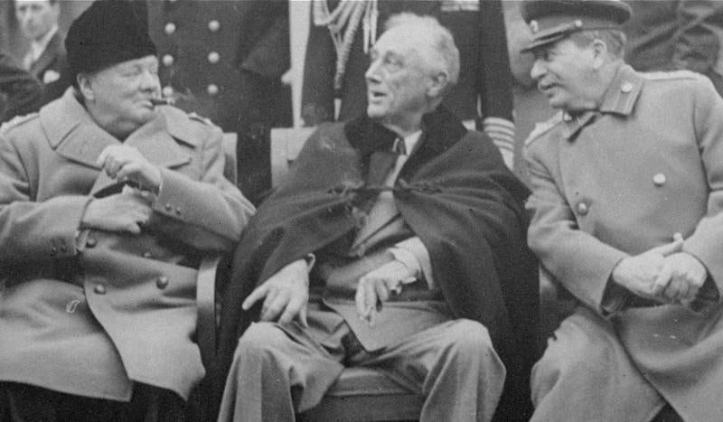 Da Winston Churchill, Franklin D. Roosevelt og Josef Stalin delte Europa mellom seg etter krigen, skulle Hellas tilfalle Vesten. FOTO: NTB SCANPIX