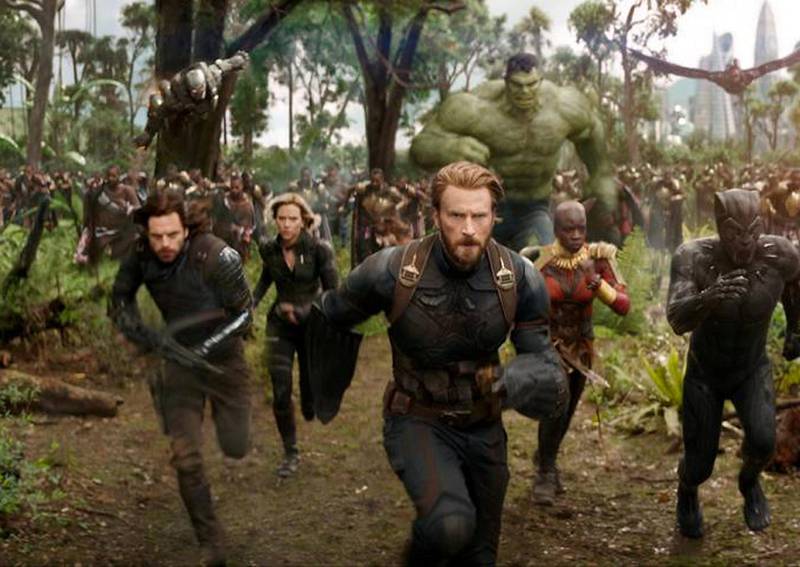 Chris Evans i rollen som Captain America (i midten) har vært sentral i MCU-filmene siden «Captain America: The First Avengers» kom i 2011. FOTO: THE WALT DISNEY COMPANY NORDIC