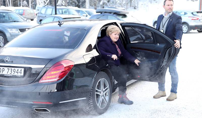 I forbindelse med lekkasjene fra Nasjonal transportplan 2018-2029, har statsminister Erna Solberg (H) og hennes regjering fortalt om en rekke kommende veiprosjekter landet rundt. Selv om klimagassutslippene fra veitrafikken øker.