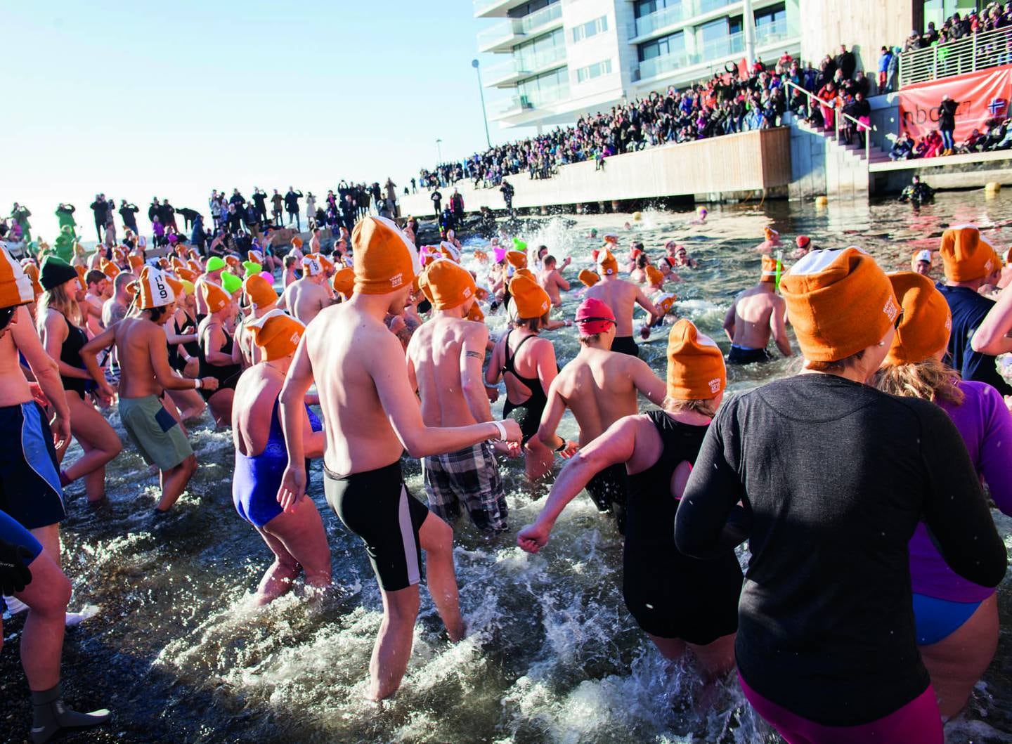 For snart syv år siden tok Anne Kristin Møller sitt første isbad – sammen med 320 andre på Tjuvholmen i Oslo, mens februarkulda herjet i vinden.