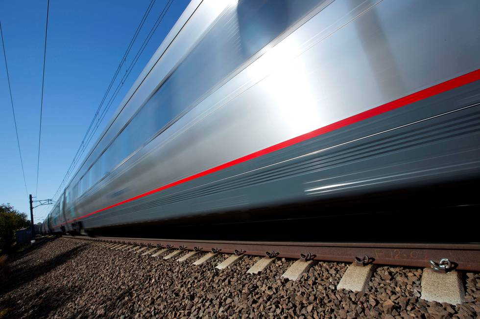 – SV vil trappe opp årlige jernbaneinvesteringer til 25 milliarder kroner de neste årene, skriver Eirik Faret Sakariassen (SV). Foto: AP Photo/Michael Dwyer