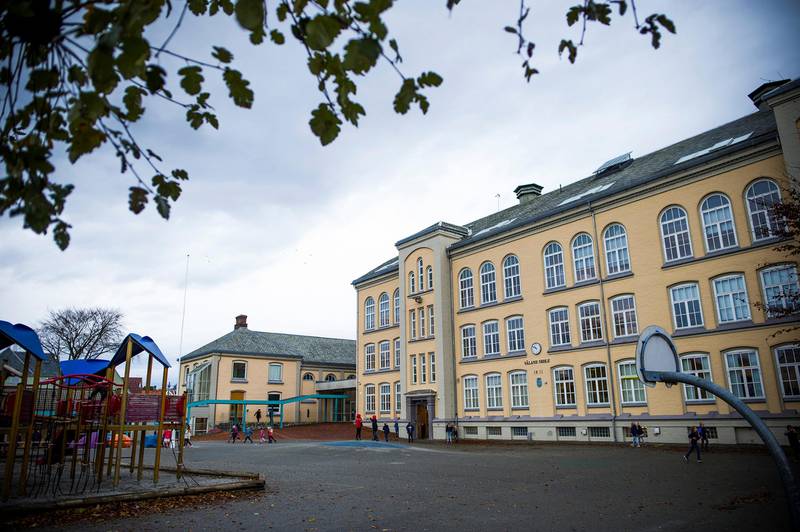 Våland skole i Stavanger

utdanning skolebygning skolegård