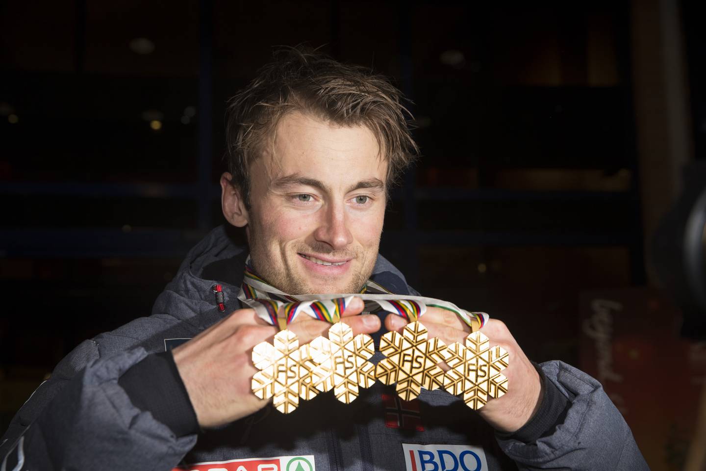 Northug elsker å minne svenskene om sine fire gull i ski-VM i Falun i 2015. Foto: Terje Bendiksby / NTB