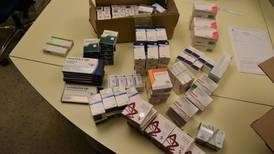 Rundt i bilen fant Svinesund-tollerne tusenvis av ulovlige tabletter, dopingmidler og veksthormoner