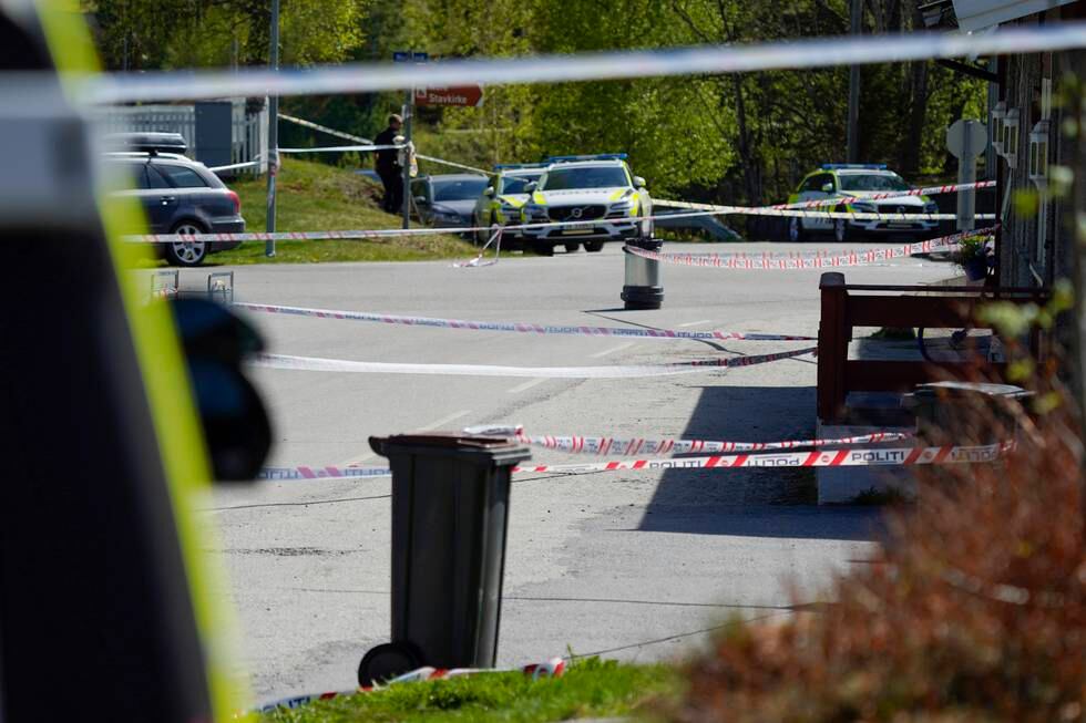 Tre personer er knivstukket på Nore i Numedal. En mann i 40-årene er siktet for grov kroppsskade.
Foto: Lise Åserud / NTB