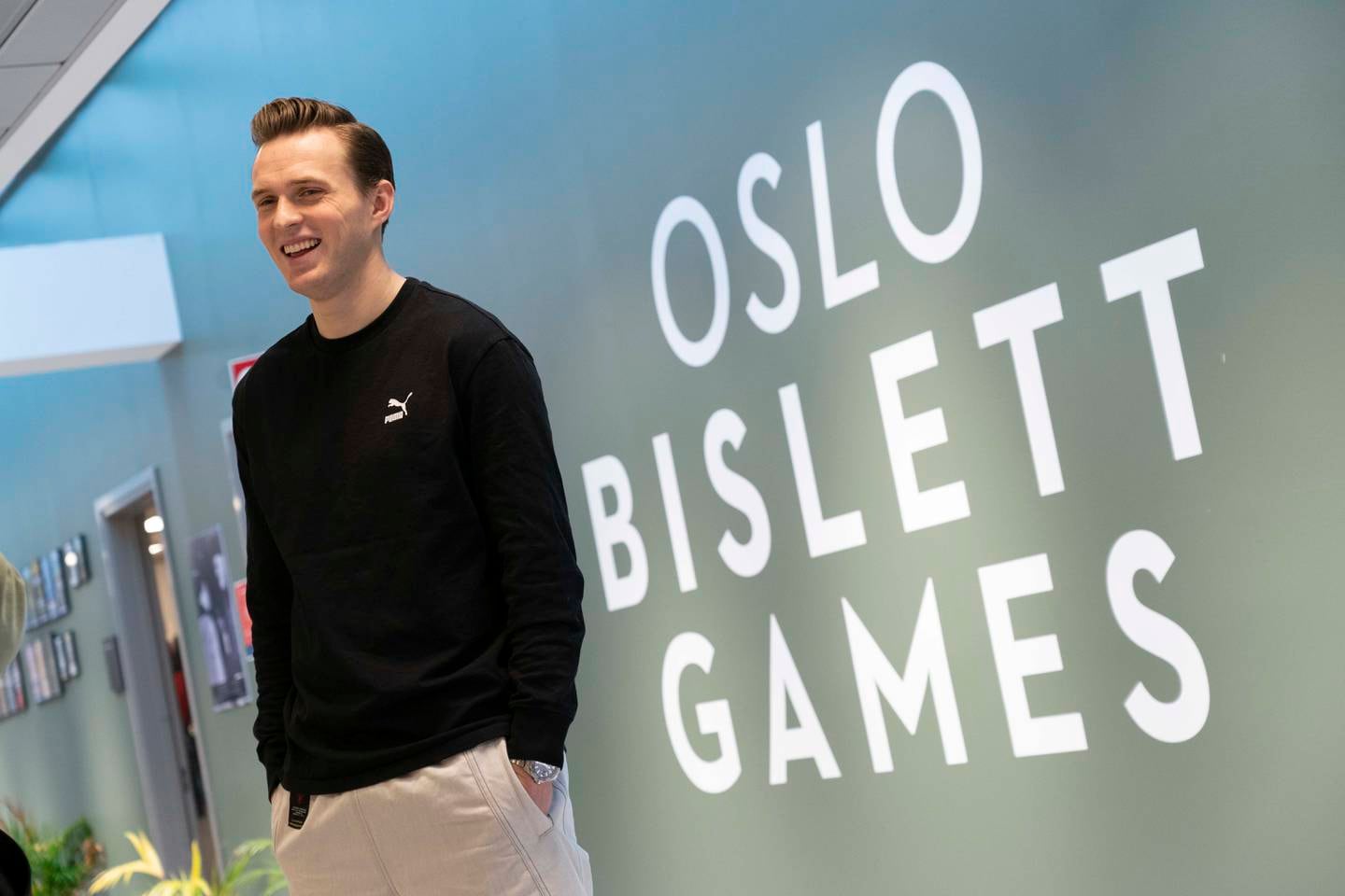 OL-mester Karsten Warholm får løpe favorittdistansen 400 meter hekk på Bislett Games neste år.
Foto: Erik Johansen / NTB