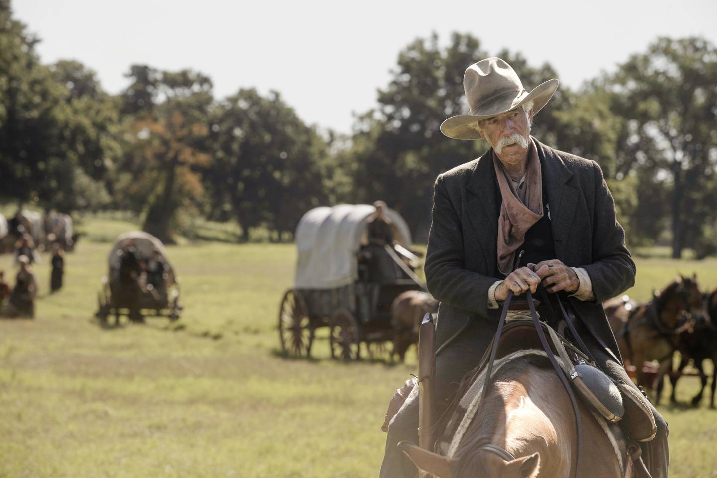 Cowboyfilmveteran Sam Elliot i rollen som den erfarne guiden Shea i «1883».