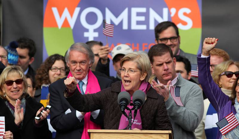 Elizabeth Warren er en av de synligste stemmene blant Demokratene, men partiet har ingen klare leder­skikkelser. 