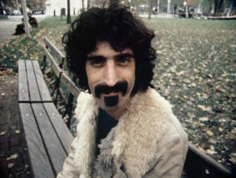 Dokumentarfilmen «Zappa», som forteller historien om Frank Zappa basert på et tusentall timer etterlatt arkivmateriale og intervjuer, er klar for norske kinoer.