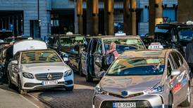 Bruken av drosje stuper: – Nedgangen er fra 70 til 99 prosent