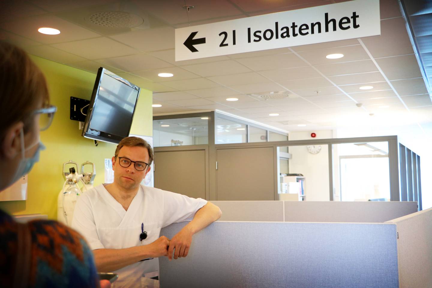 Smittevernoverlege ved Stavanger universitetssjukehus, Lars Kåre Kleppe, forteller at det per i dag er 15 pasienter ved SUS som er innlagt med korona. Seks av disse ligger på intensivavdelingen, og fem av dem på respirator.