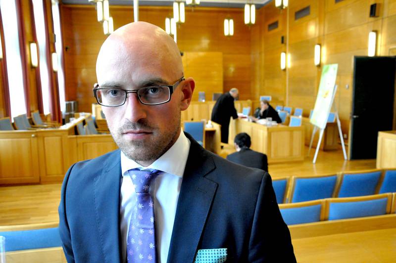 Svein Kjetil Svendsen, 45-åringens forsvarer, sier at hans klient erkjenner skyld for deler av tiltalen. Foto: Tore Bruland