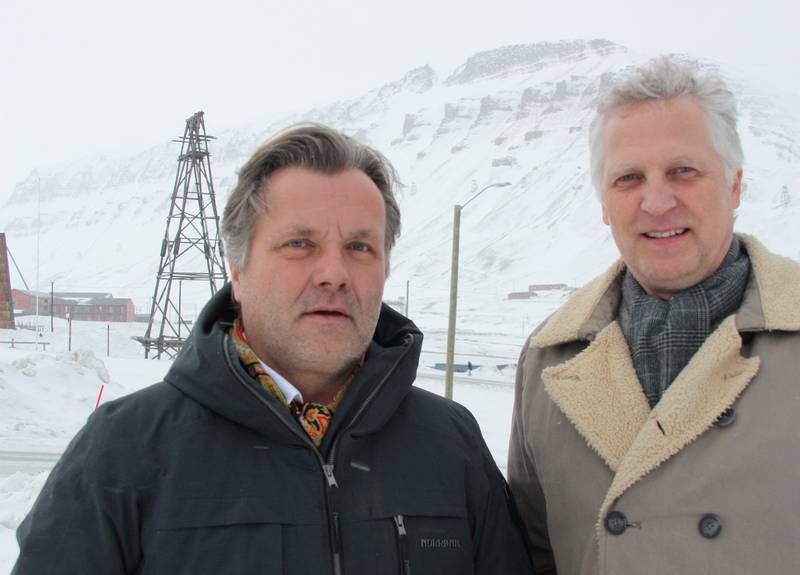 Ib Thomsen (Frp) og Øyvind Korsberg (Frp) på Svalbard. FOTO: SOFIE PRESTEGÅRD