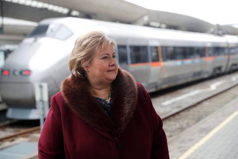 Statsminister Erna Solberg (H) har varslet at hun vil ha et oppdatert kostnadsoverslag for en Nord-Norgebane.